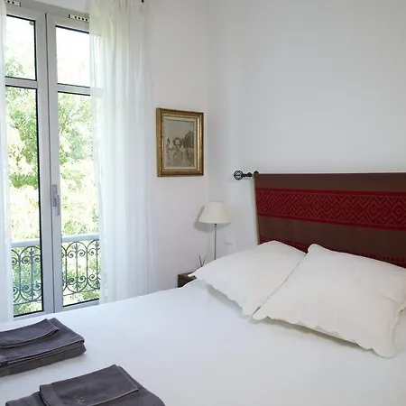 Bed & Breakfast Rue Sade 2*