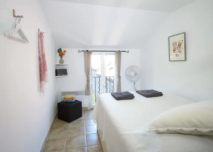 Rue Sade 2* أنتيب