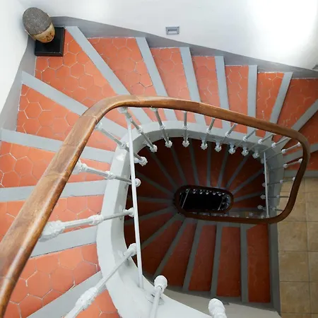 Bed and breakfast Rue Sade 2*