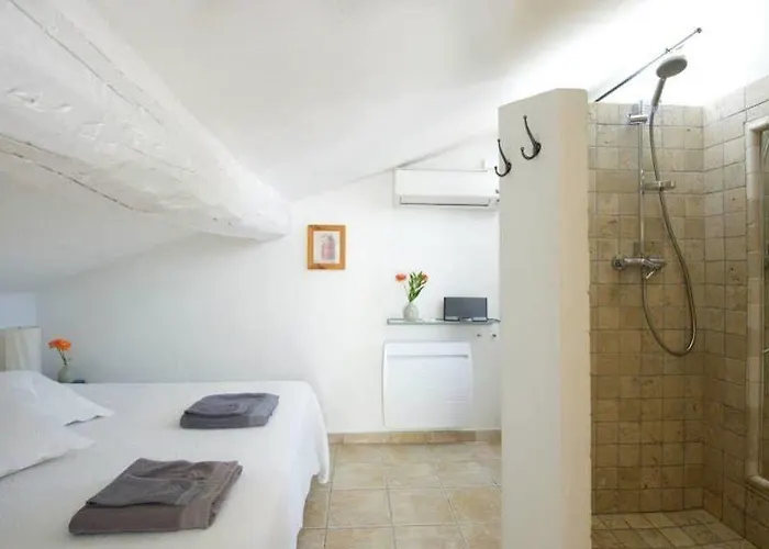 Bed & Breakfast Rue Sade Antibes